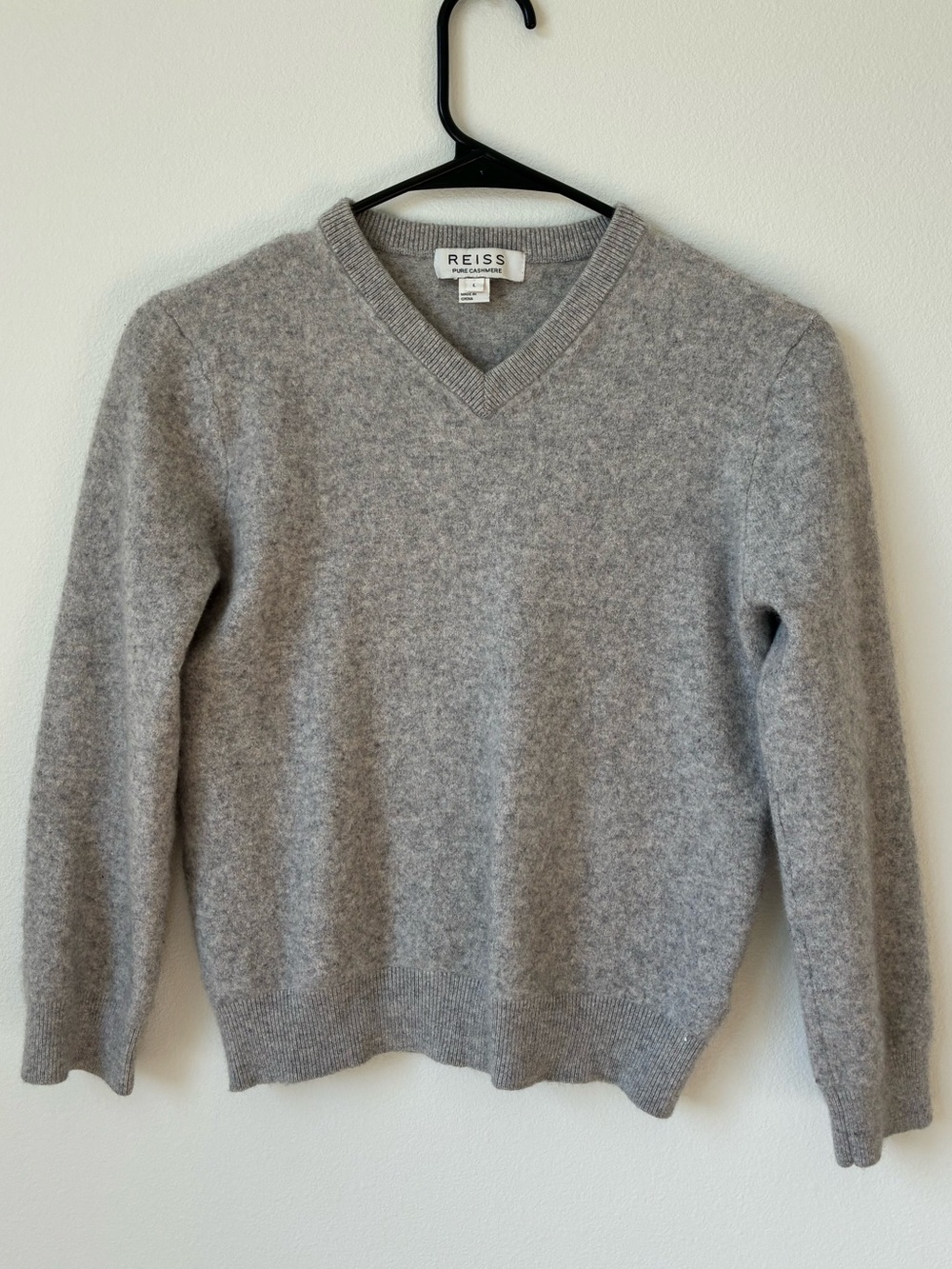 Reiss Pure Cashmere Gray V-Neck Sweater Size L 100% Cashmere